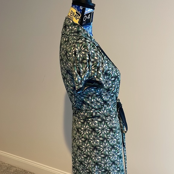 BCBGMaxAzria Green Wrap Dress – Size Small (S) - Picture 9 of 13